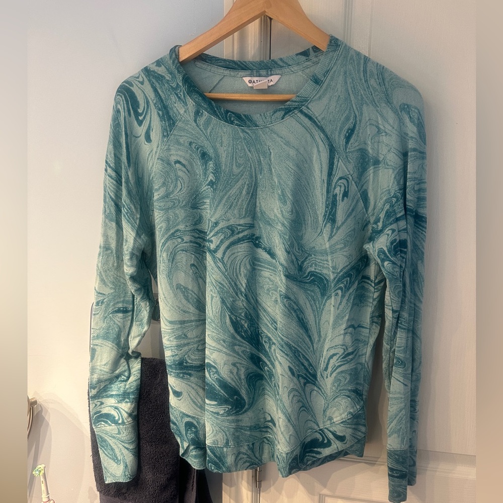 Athleta long sleeve top